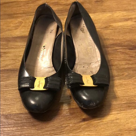 Ferragamo flats - Picture 2 of 3